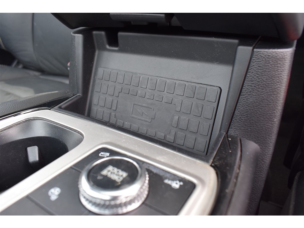 2022 Ford Explorer ST photo 29