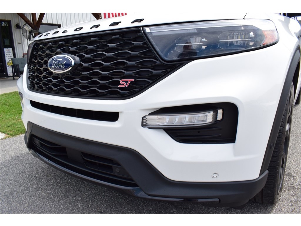 2022 Ford Explorer ST photo 45