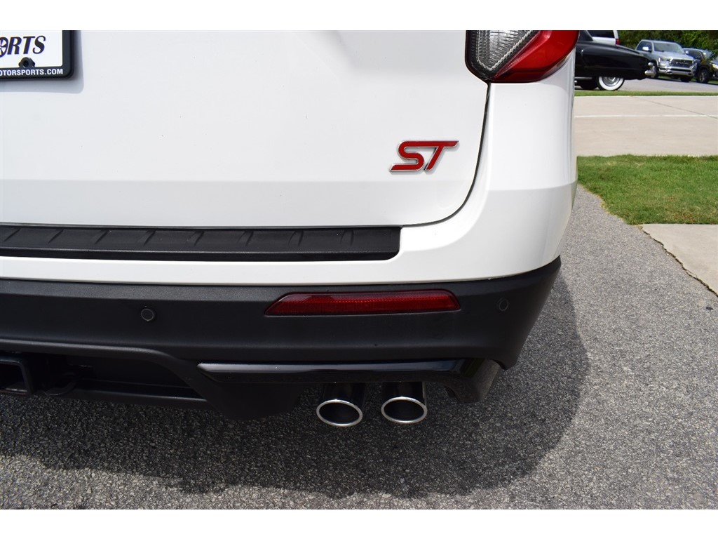 2022 Ford Explorer ST photo 48