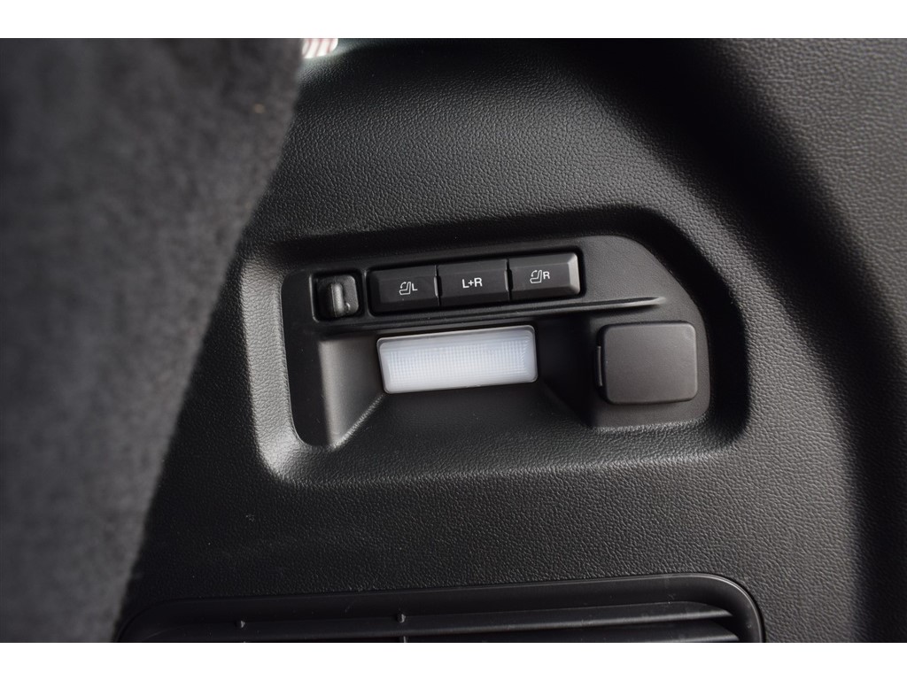 2022 Ford Explorer ST photo 53