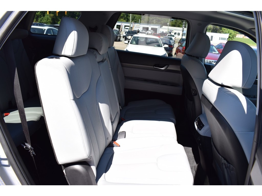 2022 Hyundai Palisade SEL photo 25
