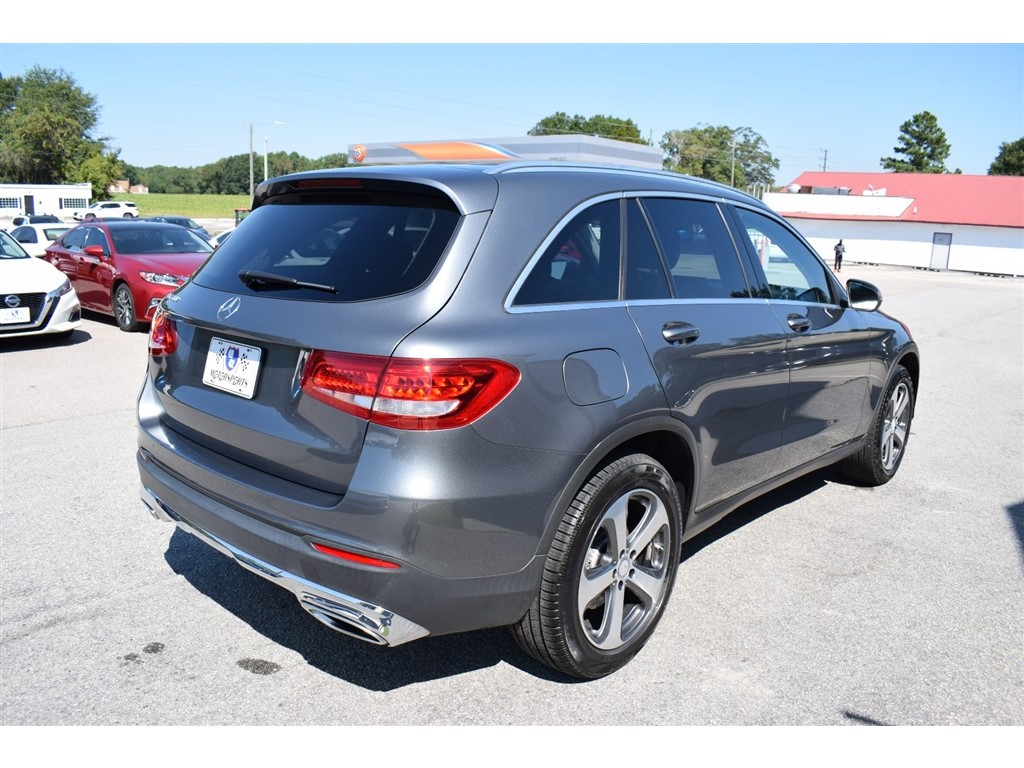 2017 Mercedes Benz GLC 300 photo 7