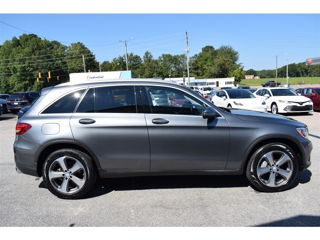 2017 Mercedes Benz GLC 300 photo 8