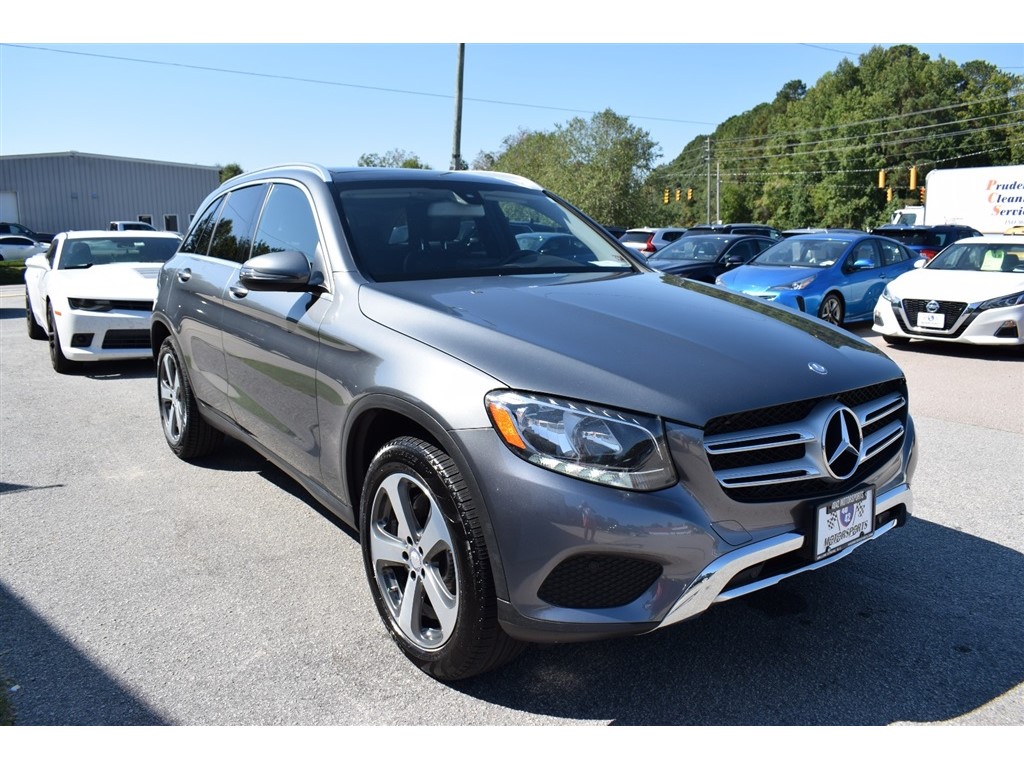 2017 Mercedes Benz GLC 300 photo 9