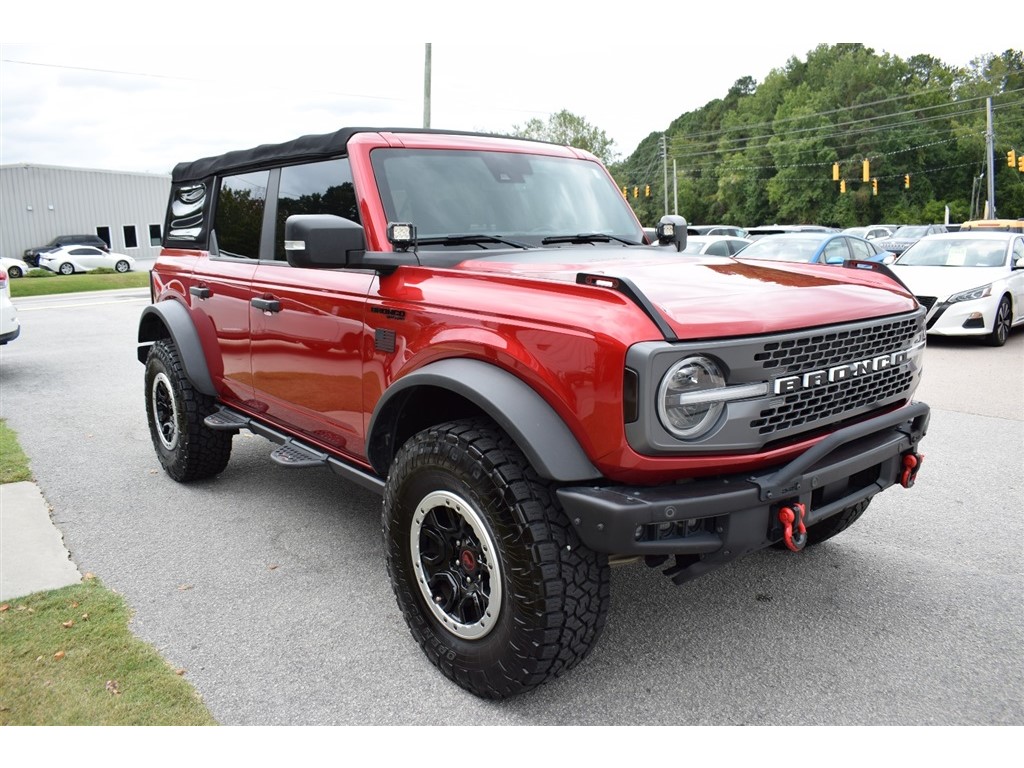 2021 Ford Bronco Badlands photo 2