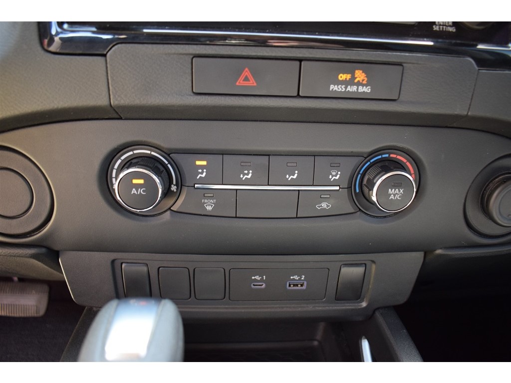 2022 Nissan Frontier SV Crew Cab photo 10