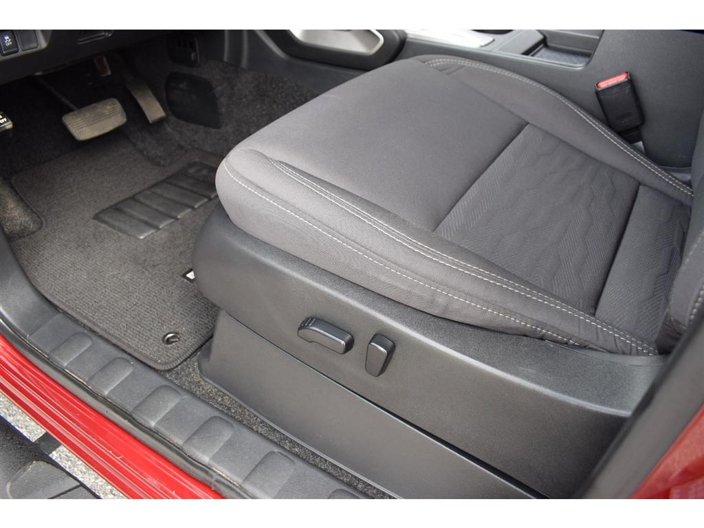 2022 Nissan Frontier SV Crew Cab photo 12