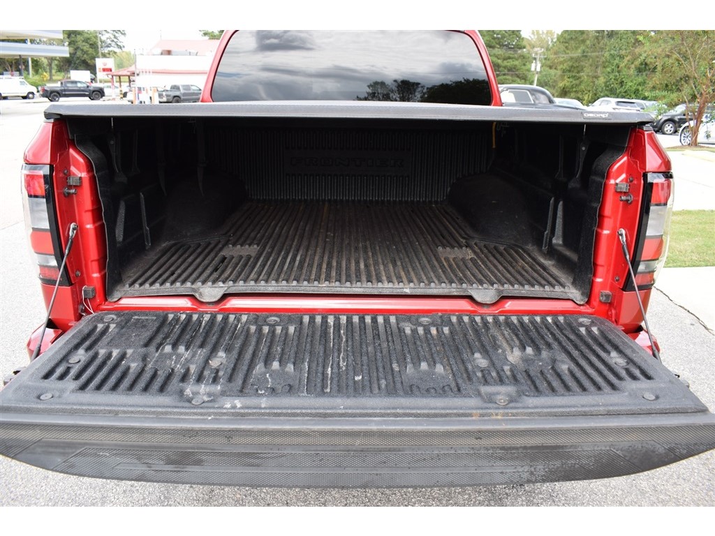 2022 Nissan Frontier SV Crew Cab photo 30
