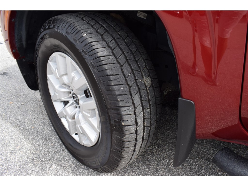 2022 Nissan Frontier SV Crew Cab photo 31