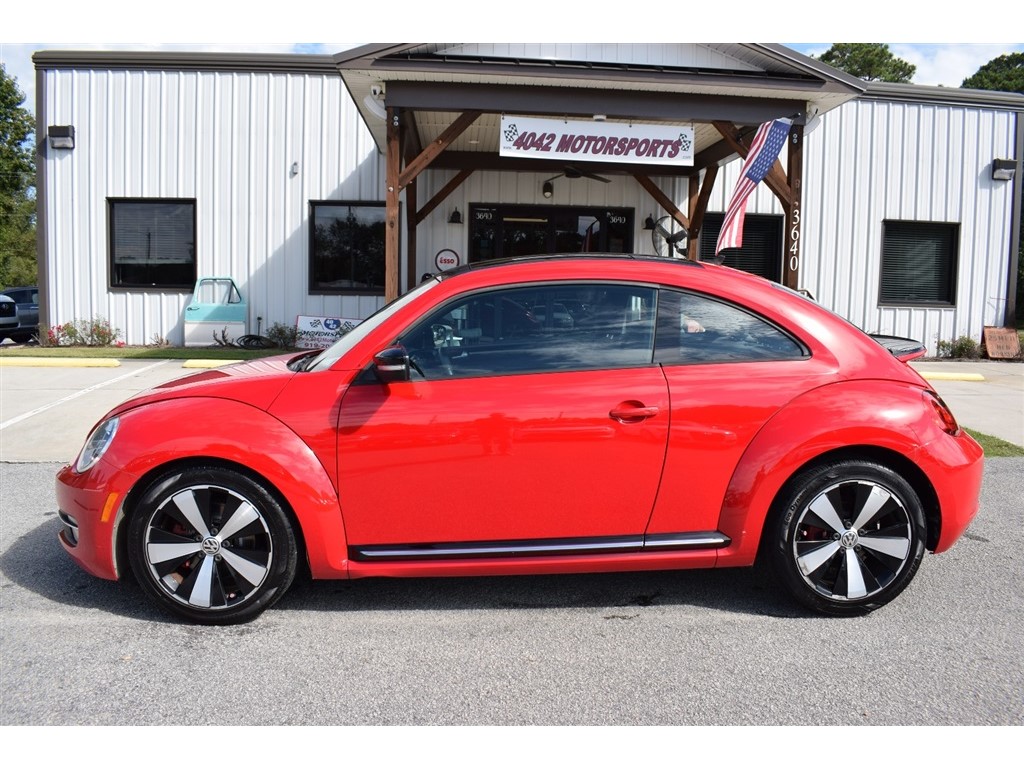 2012 Volkswagen Beetle Turbo photo 2