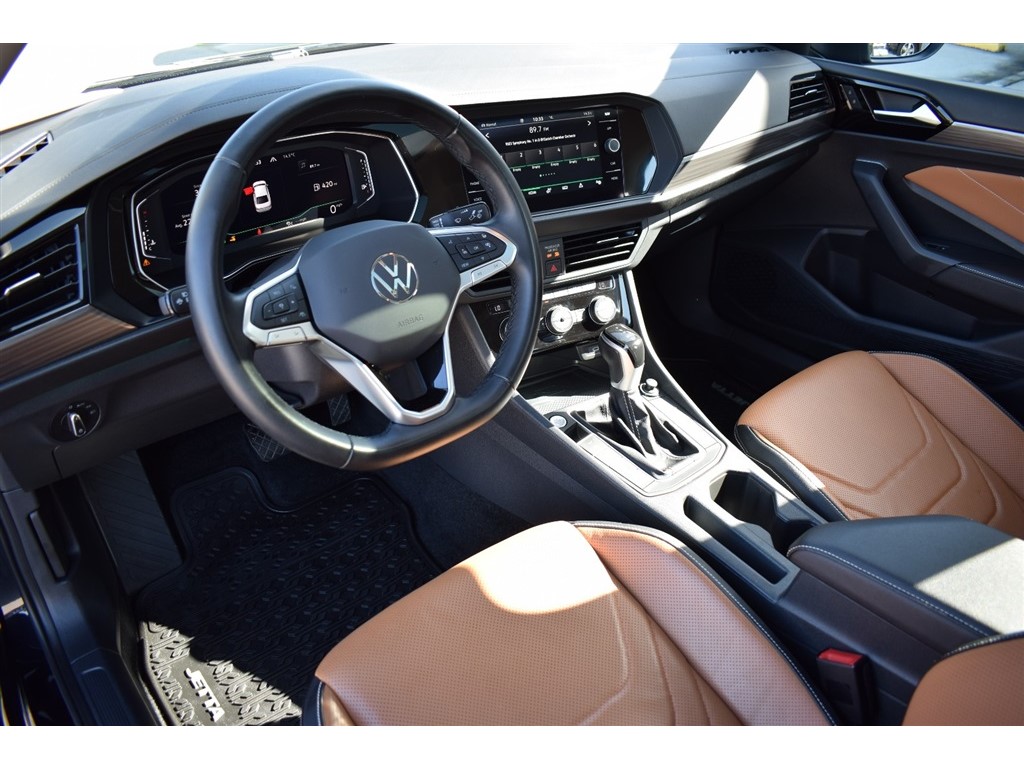 2023 Volkswagen Jetta SEL photo 11