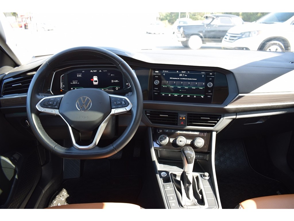 2023 Volkswagen Jetta SEL photo 19