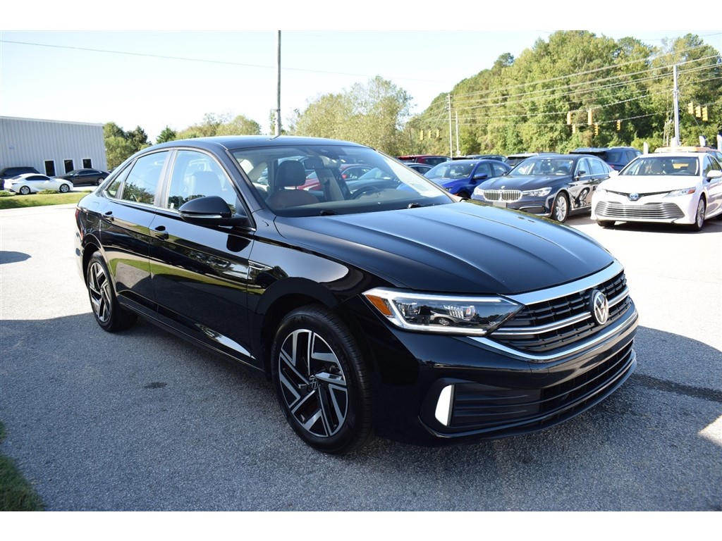 2023 Volkswagen Jetta SEL photo 6