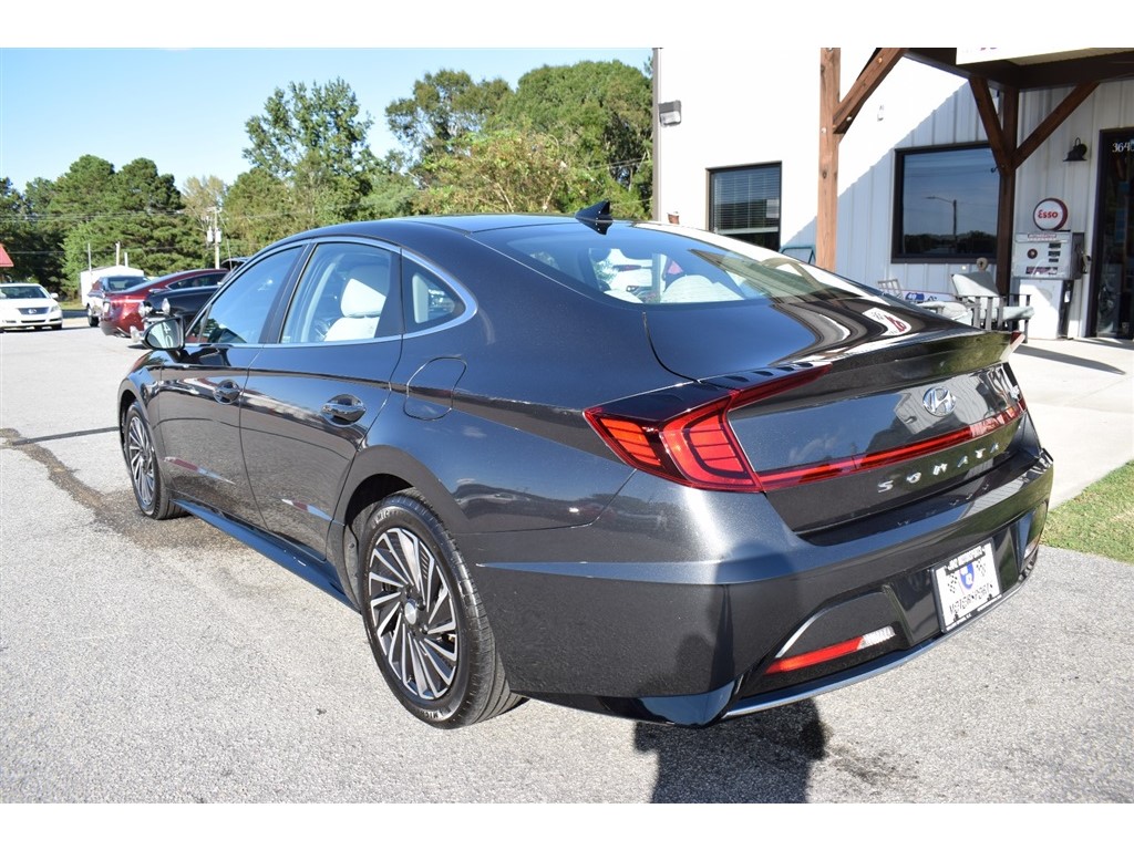 2023 Hyundai Sonata SEL photo 2