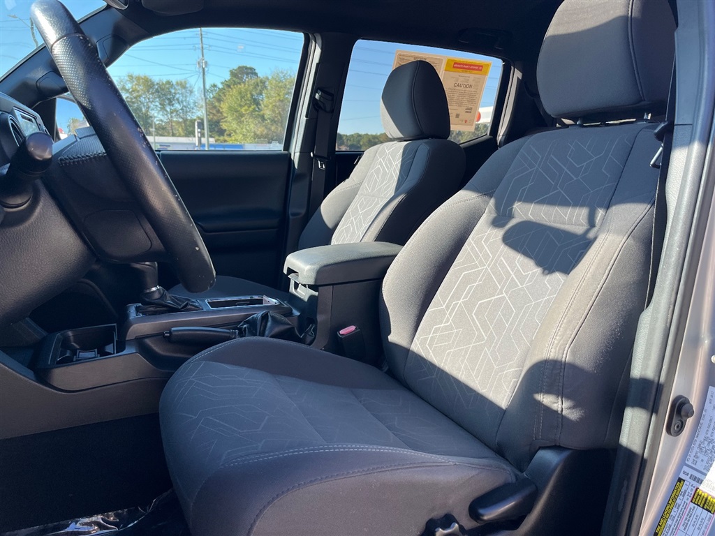 2017 Toyota Tacoma TRD Sport SR5 Double Cab Long Bed photo 2