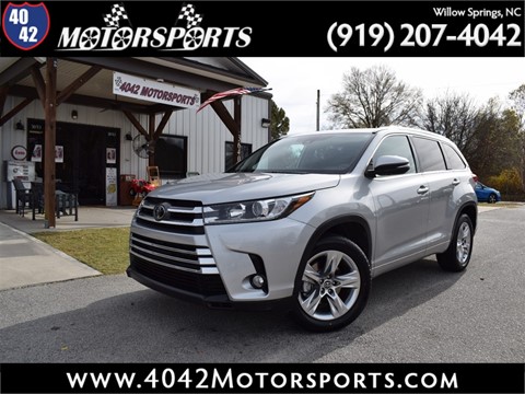 2018 TOYOTA HIGHLANDER Limited Platinum FWD V6