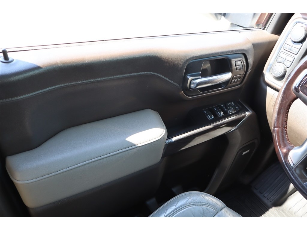2020 Chevrolet Silverado 2500HD LTZ - Photo 22