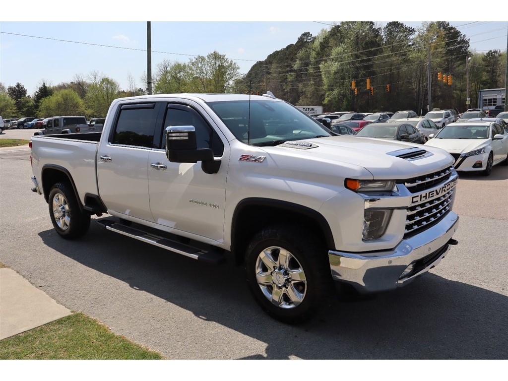 2020 Chevrolet Silverado 2500HD LTZ - Photo 8