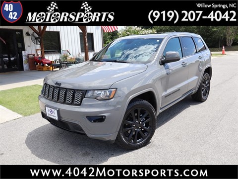 2020 JEEP GRAND CHEROKEE Laredo 4WD