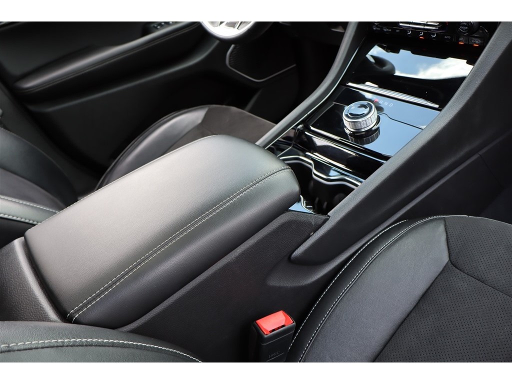 2022 Jeep Grand Cherokee Altitude - Photo 17