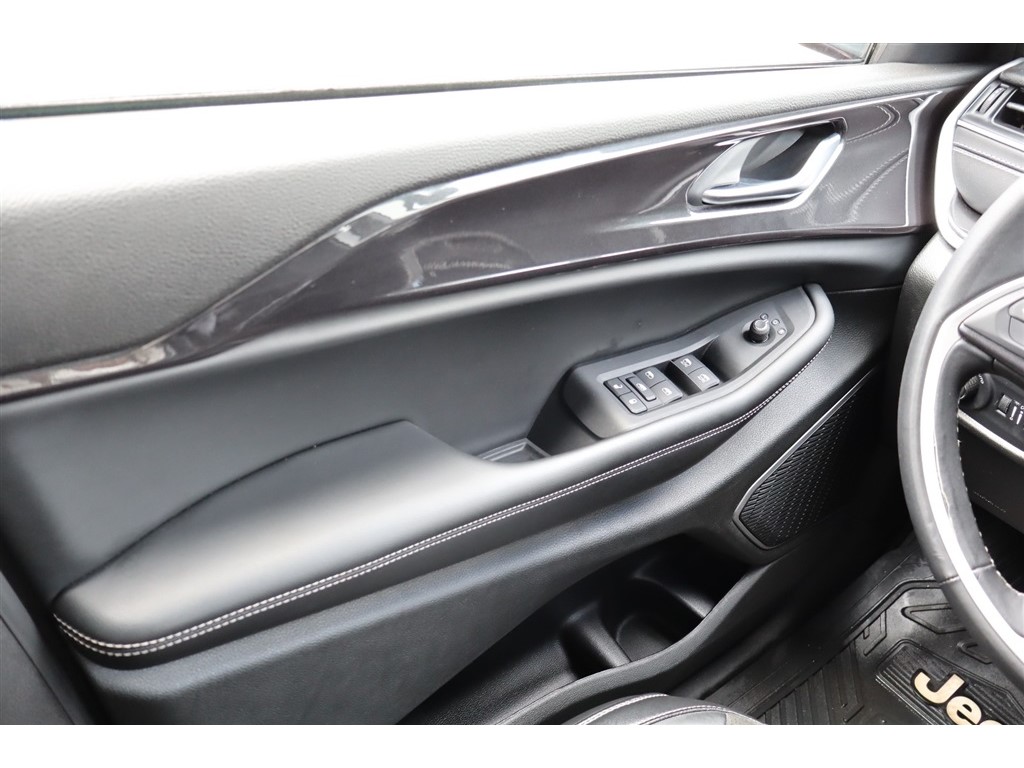 2022 Jeep Grand Cherokee Altitude - Photo 30