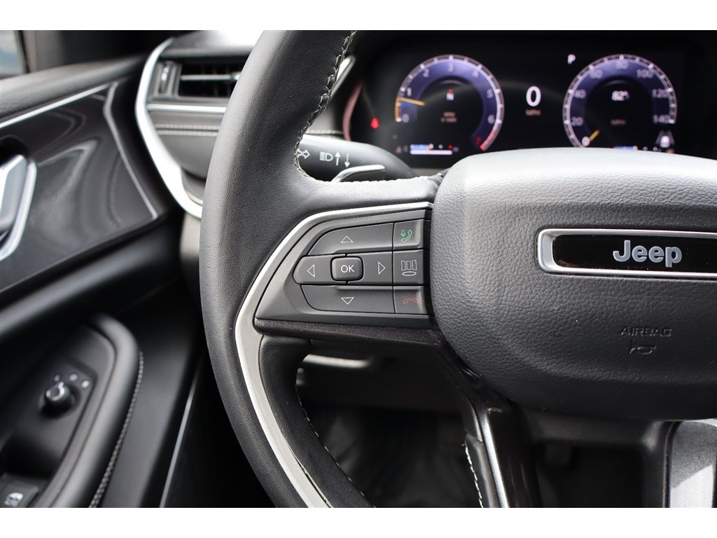 2022 Jeep Grand Cherokee Altitude - Photo 34