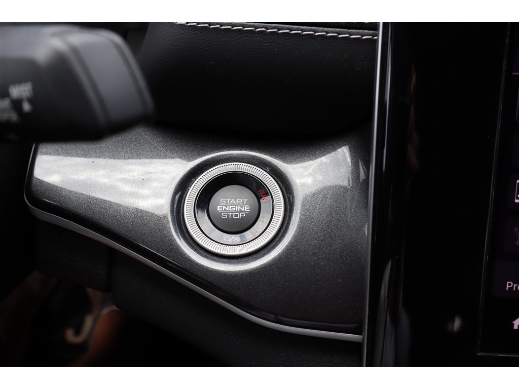 2022 Jeep Grand Cherokee Altitude - Photo 36