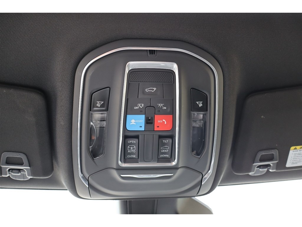2022 Jeep Grand Cherokee Altitude - Photo 45