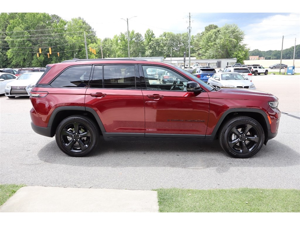 2022 Jeep Grand Cherokee Altitude - Photo 7