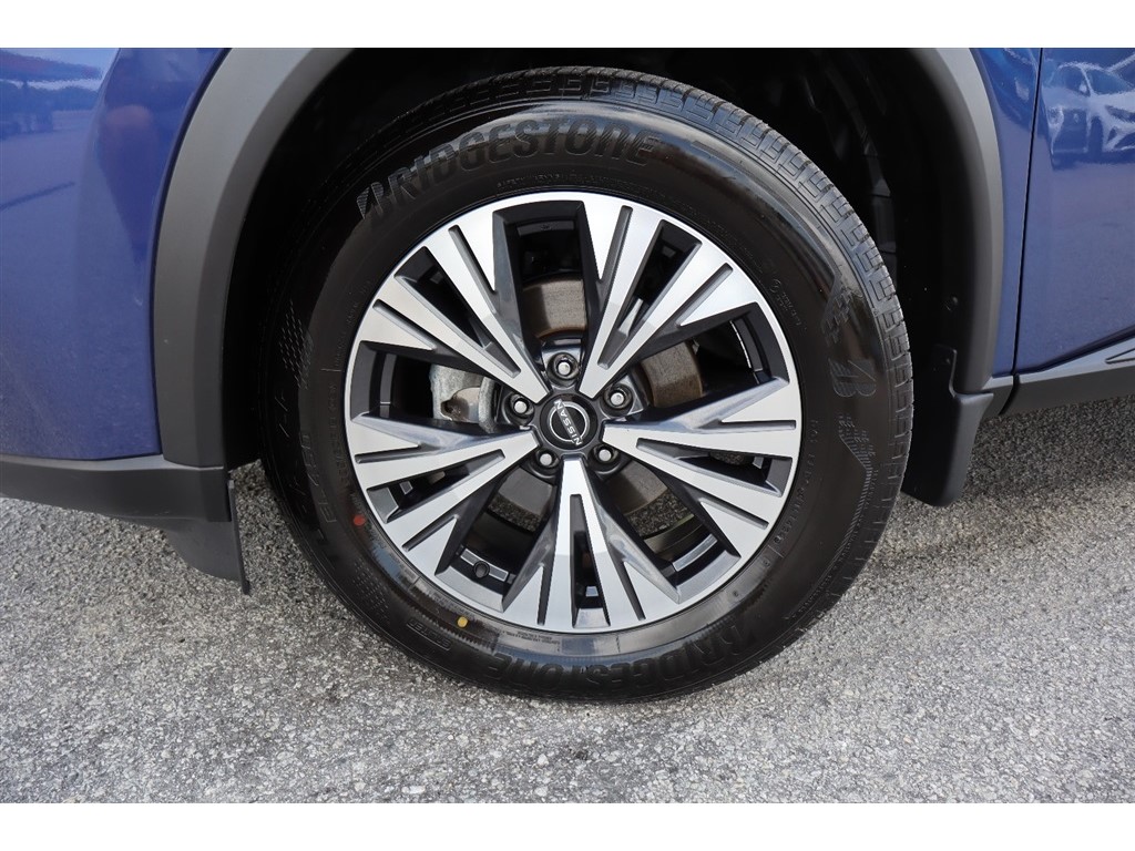 2023 Nissan Rogue SV - Photo 15