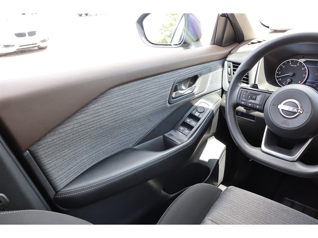 2023 Nissan Rogue SV - Photo 24
