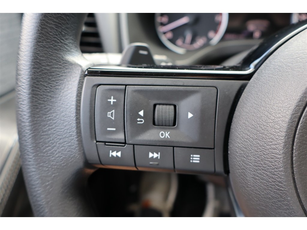2023 Nissan Rogue SV - Photo 38