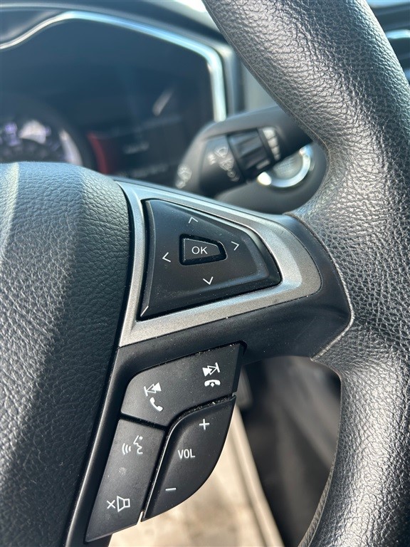 2019 Ford Fusion Hybrid SE photo 11