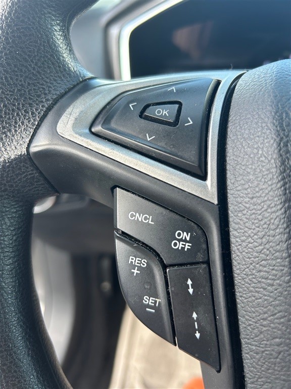2019 Ford Fusion Hybrid SE photo 12
