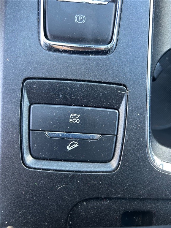 2019 Ford Fusion Hybrid SE photo 17