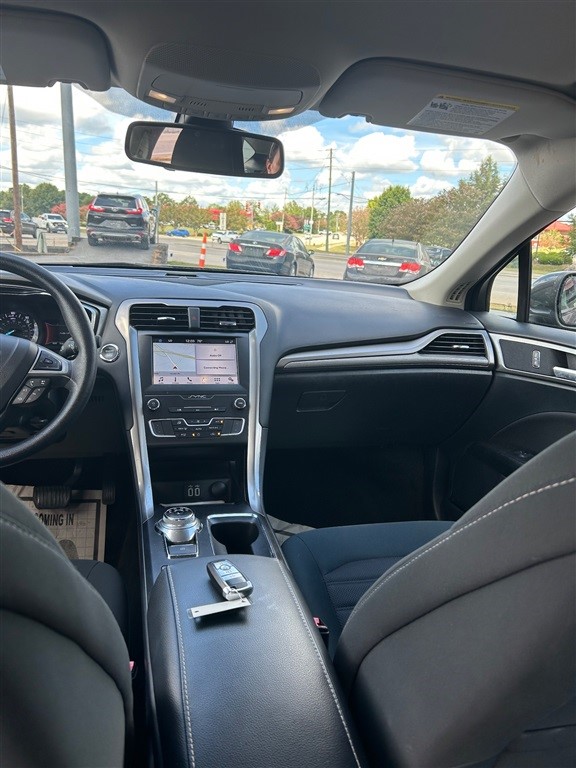 2019 Ford Fusion Hybrid SE photo 21