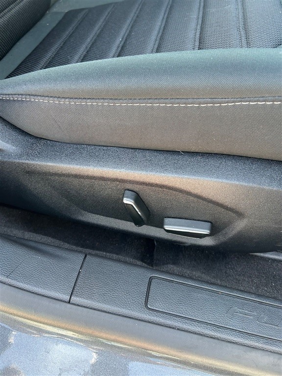 2019 Ford Fusion Hybrid SE photo 25