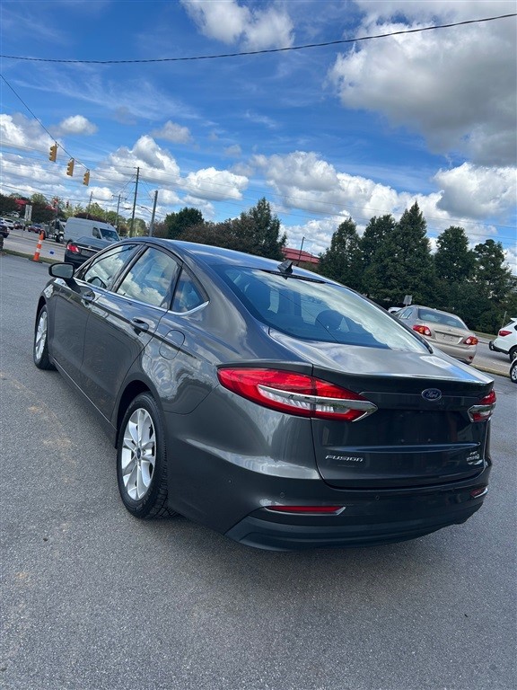 2019 Ford Fusion Hybrid SE photo 7