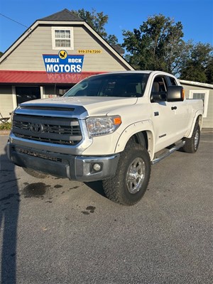 Picture of a 2015 Toyota Tundra SR5 5.7L V8 FFV Double Cab 4WD