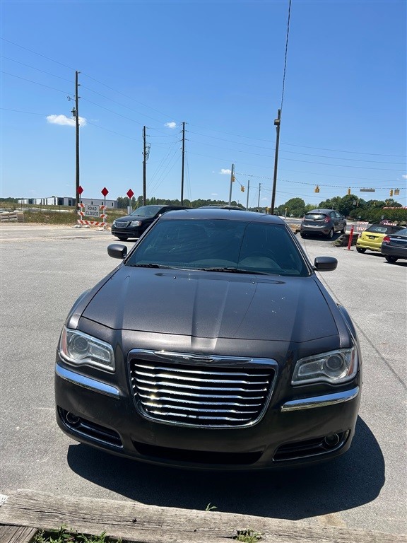 2013 Chrysler 300 -'s photo