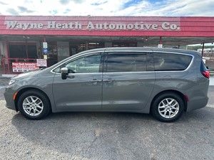 2023 Chrysler Pacifica Touring L for sale by dealer