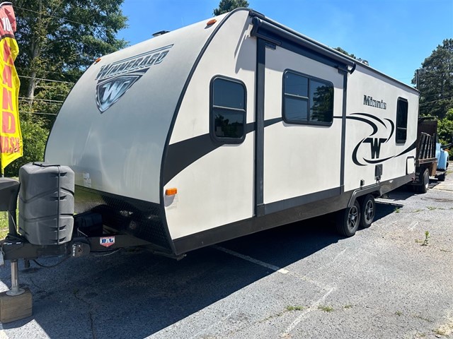 Winnebago of Indiana MINNIE M-2500FL - 27'11