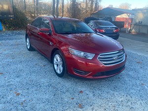 Picture of a 2014 Ford Taurus SEL AWD