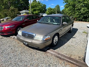 Picture of a 2003 Mercury Grand Marquis GS