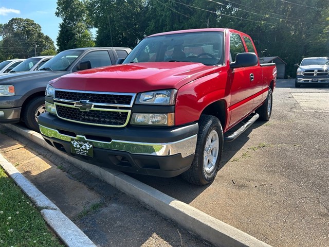 Chevrolet Silverado Classic 1500 LT1 Ext. Cab Short Box 4WD in High Point