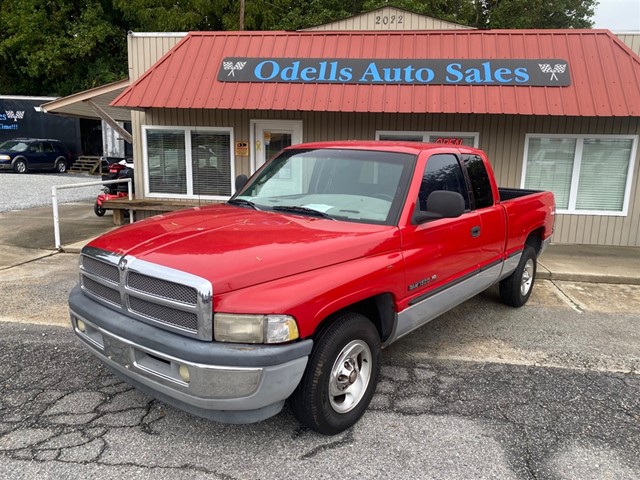 Dodge Ram 1500 Quad Cab Short Bed 2WD in High Point