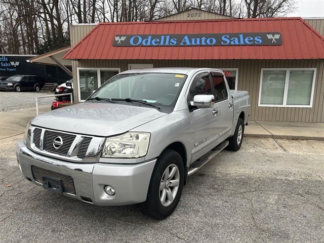 Nissan Titan SV Crew Cab 2WD in High Point