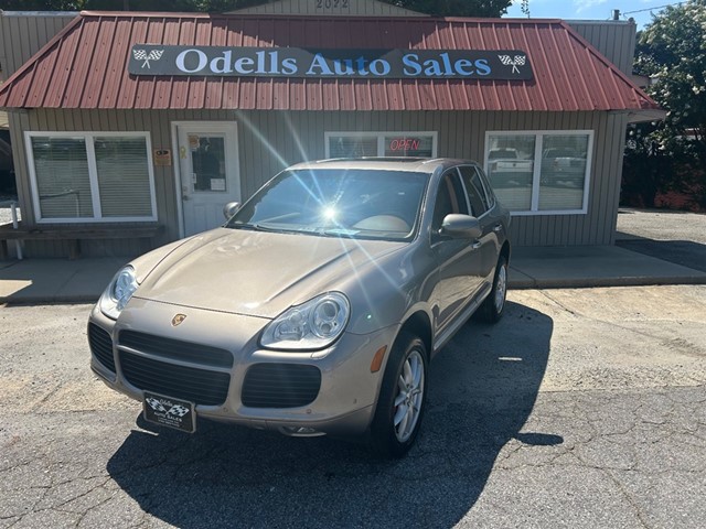 Porsche Cayenne Turbo in High Point