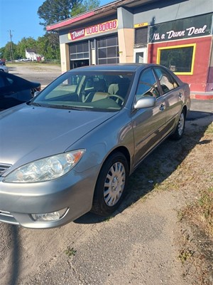 2005 Toyota Camry LE for sale by dealer