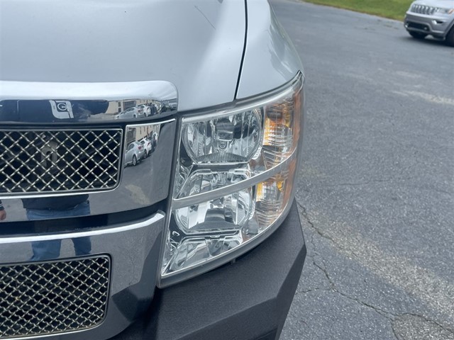 2014 Chevrolet Silverado 2500HD LT photo 9